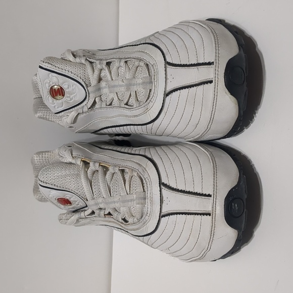 NIKE WOMENS SHOX WHITE/ BLACK leather SIZE 8.5 RARE RUNNING SHOES - Picture 2 of 10